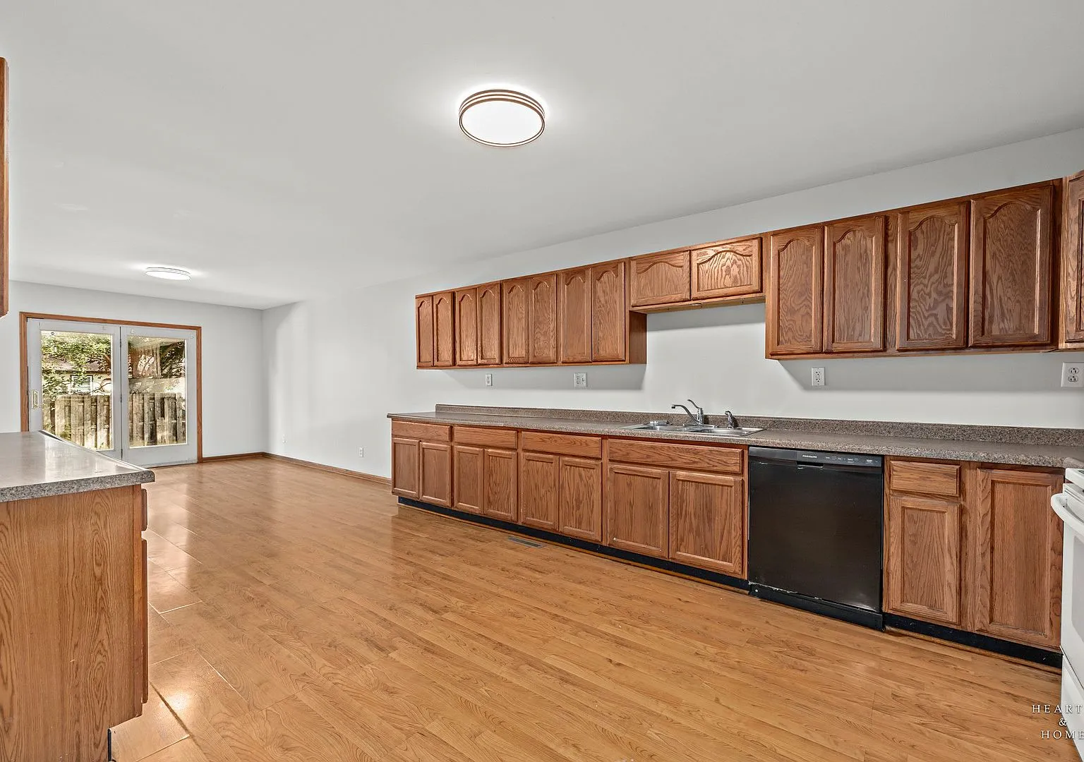 Oak kitchen after deep cleaning and paint, 303 Admiral Dr Harvard