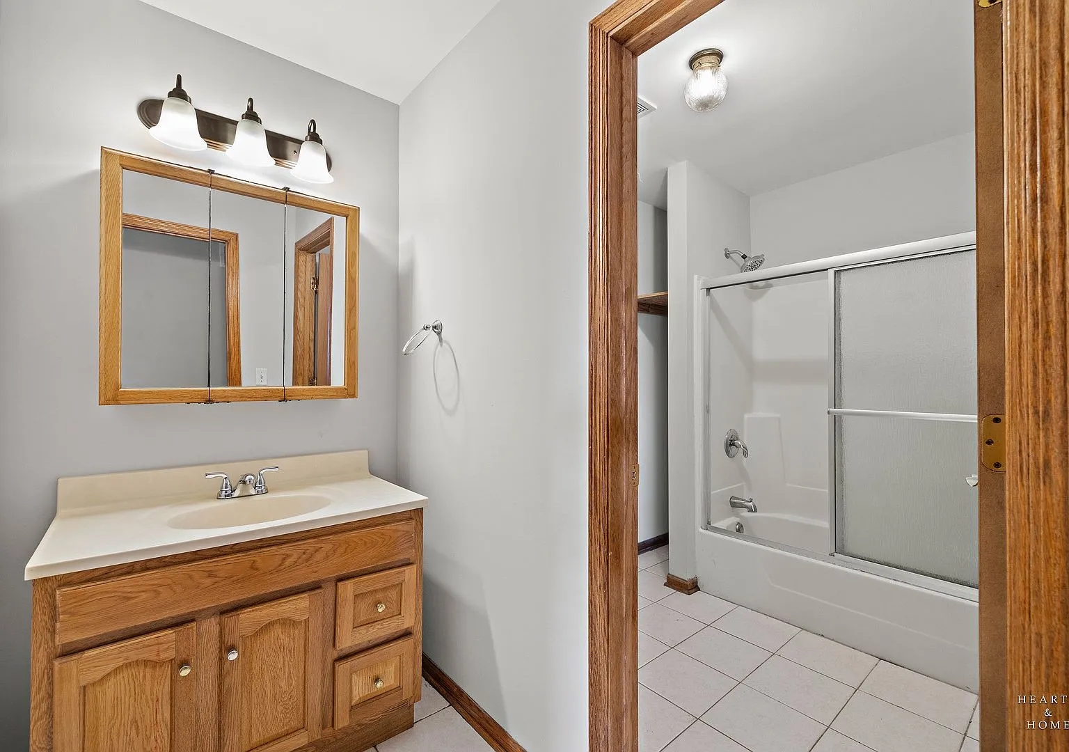 Bathroom after deep clean, 303 Admiral Dr Harvard