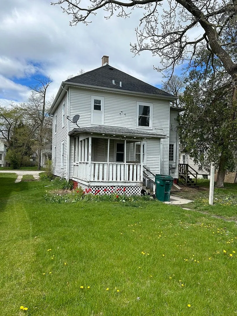 Rear exterior of the Zion four-square as purchased